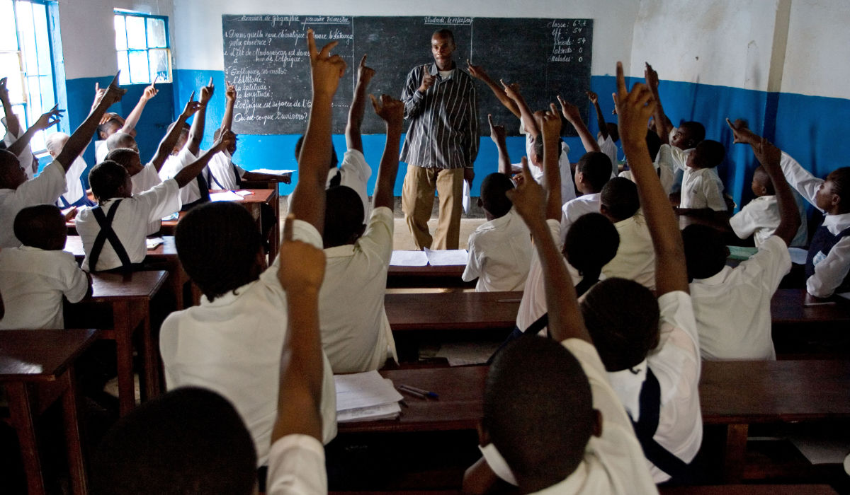 Classe dans une école d'inspiration Bahá’íe (Lubumbashi, RDC)